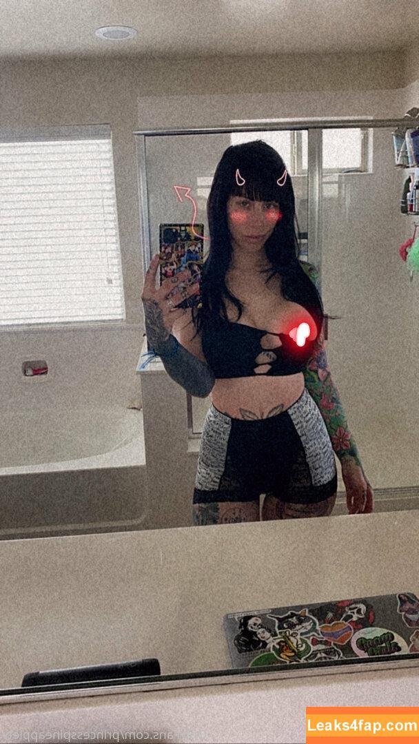 theonlinegirlfriend / wildaboutpineapple leaked photo photo #0321