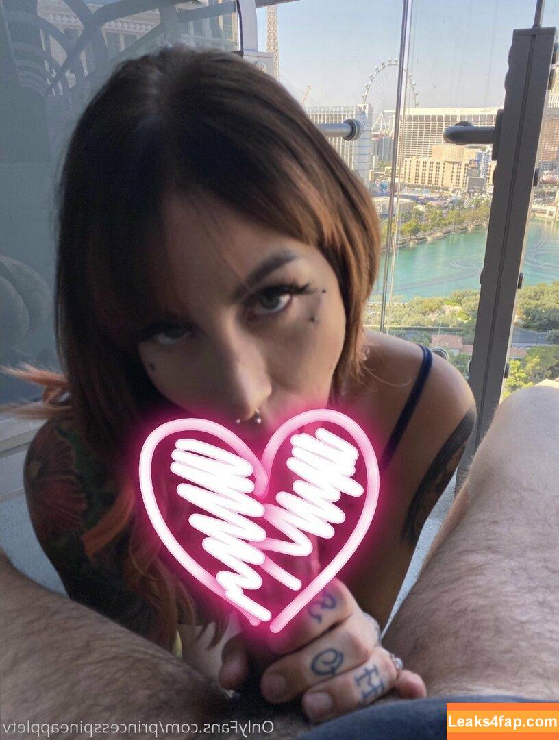 theonlinegirlfriend / wildaboutpineapple leaked photo photo #0324