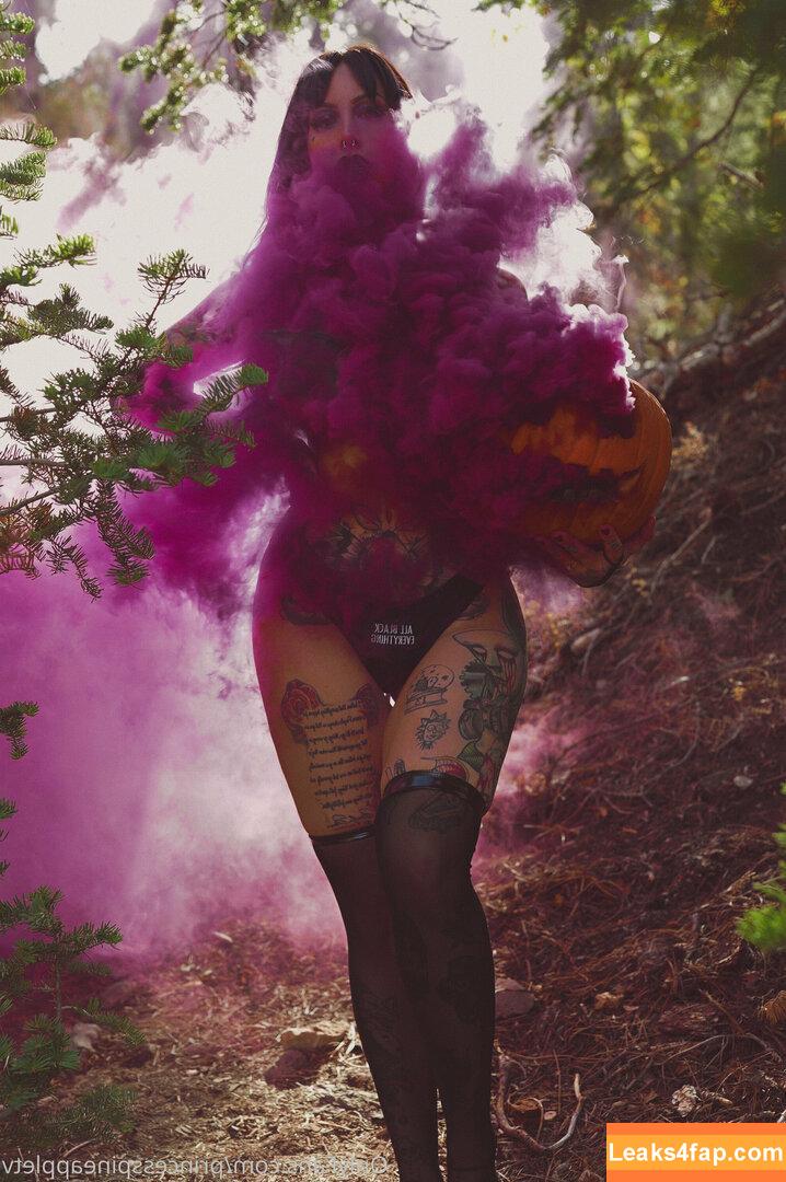 theonlinegirlfriend / wildaboutpineapple leaked photo photo #0334