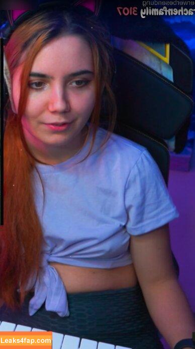 ThePianoDragon_ / PianoDragon_OF / thepianodragon / thepianodragon_twitch leaked photo photo #0134