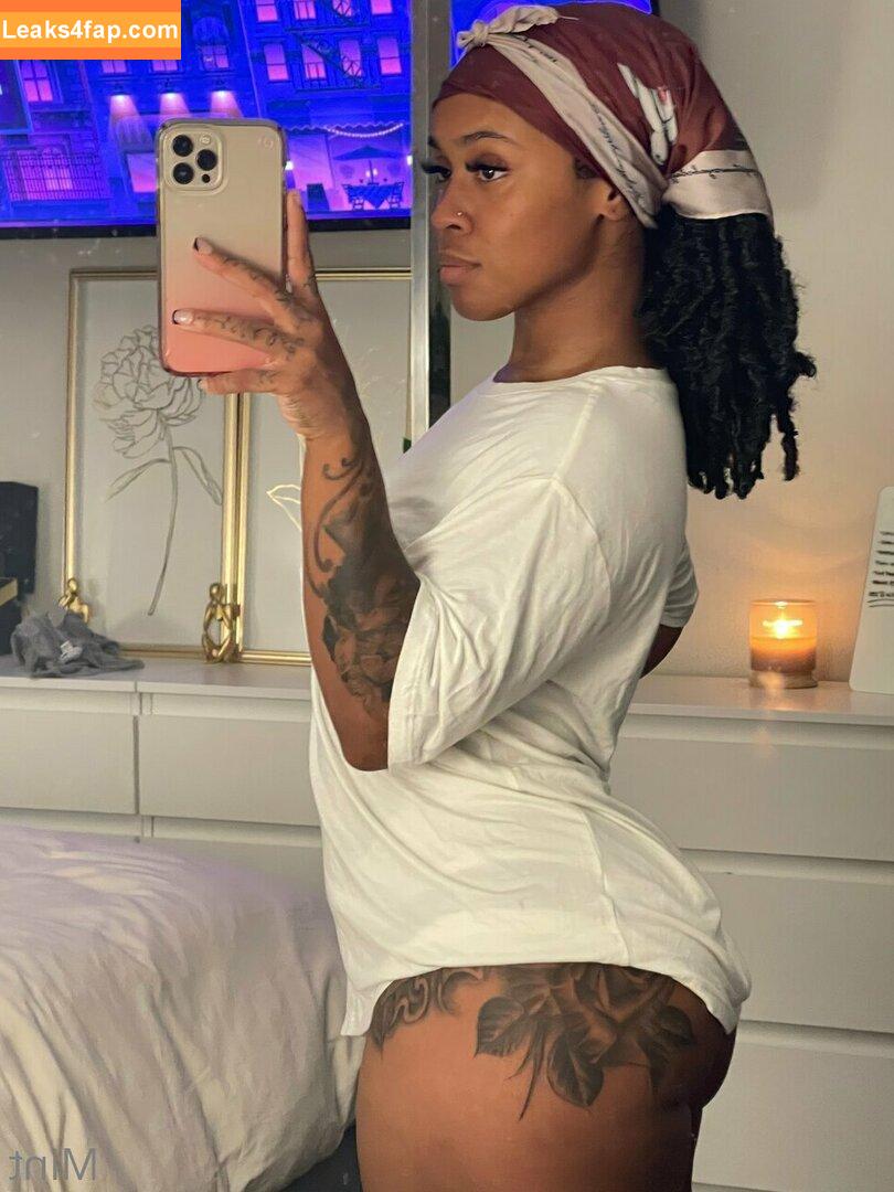 therealbombshell_mint / thereal_mint leaked photo photo #0097