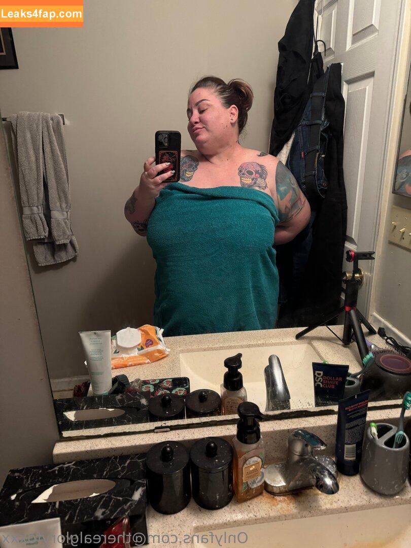 therealgloryfoxxx / gloryalfonzov leaked photo photo #0031