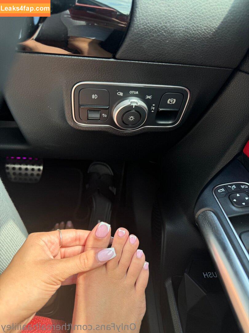 therealhaaiiiley /  leaked photo photo #0022