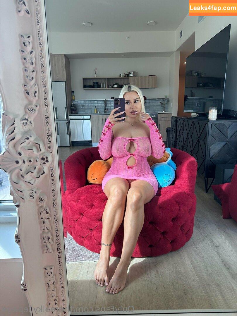 therealkyliepage / Kylie Page / kyliepageofficial / kyliepagexo leaked photo photo #0565