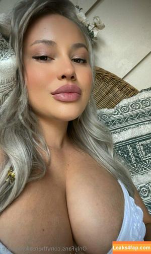 therealkyliepage photo #0445