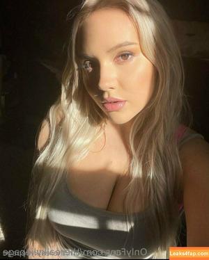 therealkyliepage photo #0543
