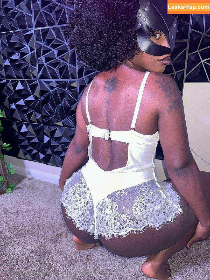 Therealmissnight / Saharanight leaked photo photo #0030