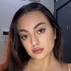 therealylenia photo #0002