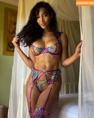 Theresa Zimmerman photo #0007