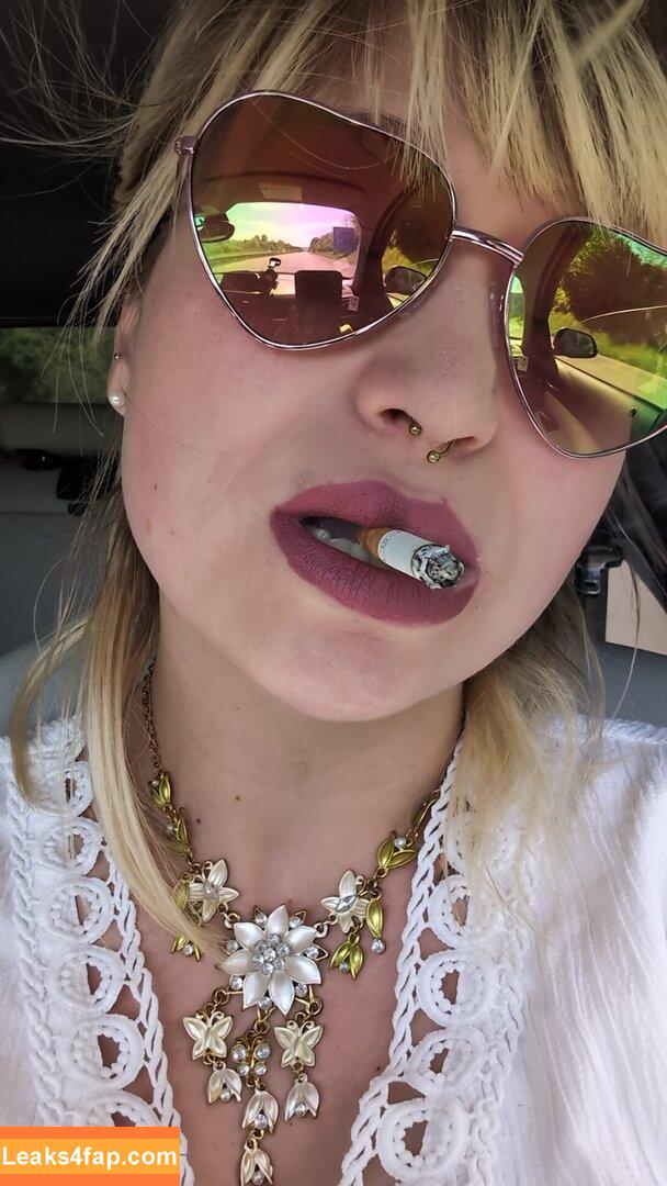 theresasmoke / theresa_smoke_original leaked photo photo #0002