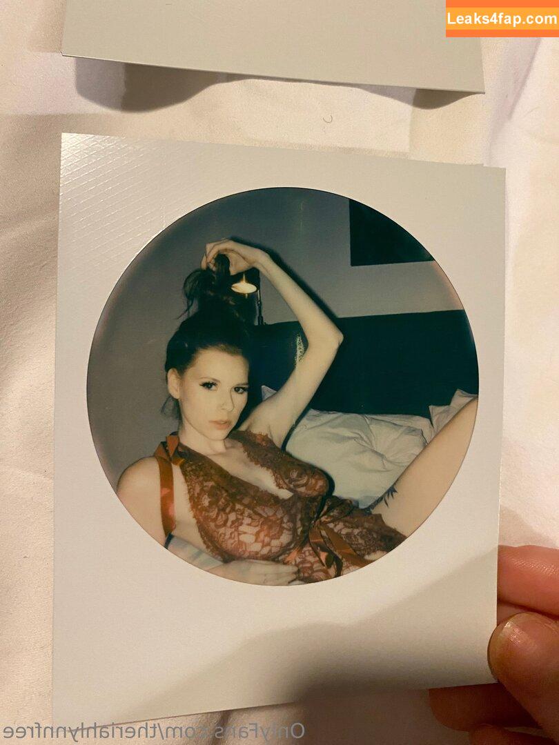 theriahlynnfree / theonlyaralynne leaked photo photo #0123