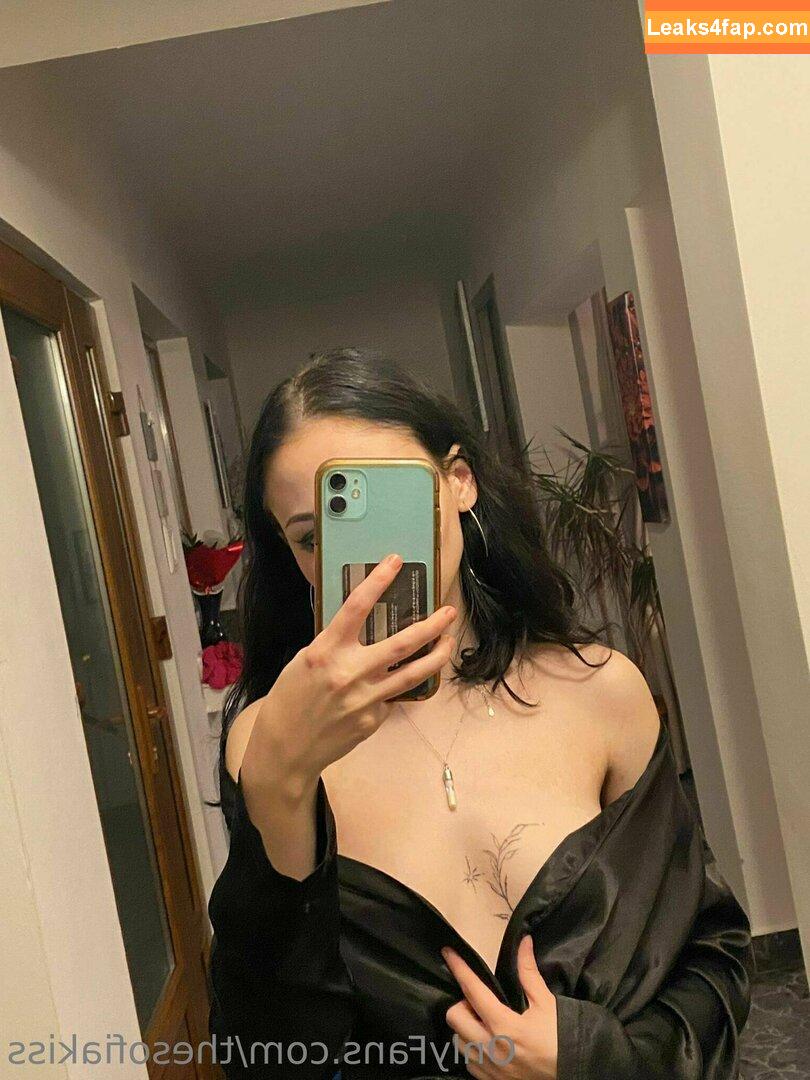 thesofiakiss / sofia.kiss leaked photo photo #0050