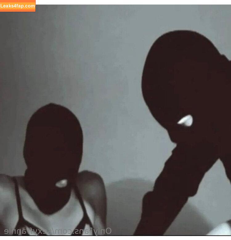 theuntamablecougar /  leaked photo photo #0009