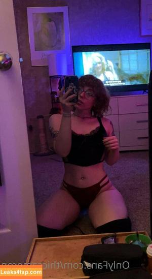 thiccameron photo #0043