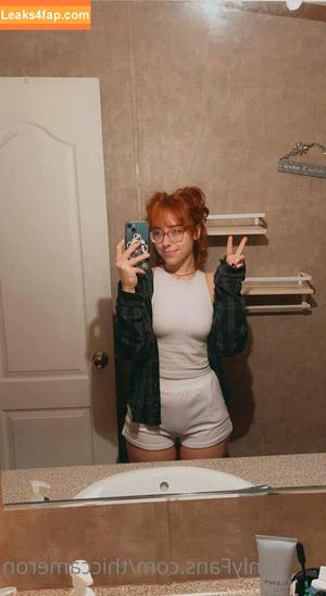 thiccameron photo #0095