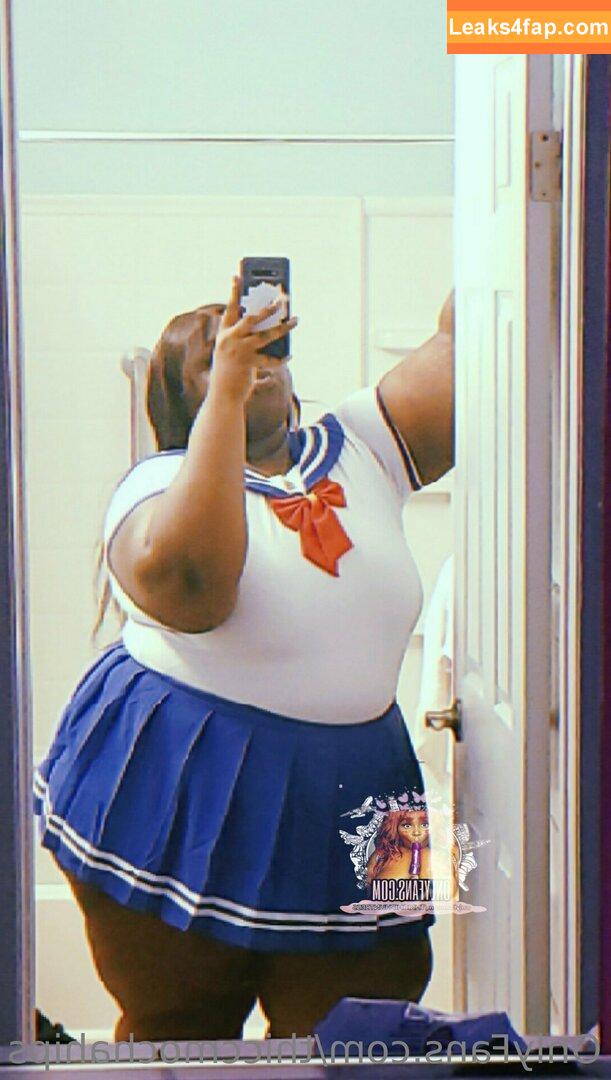 thiccmochahips / toomuchfalyfe leaked photo photo #0004