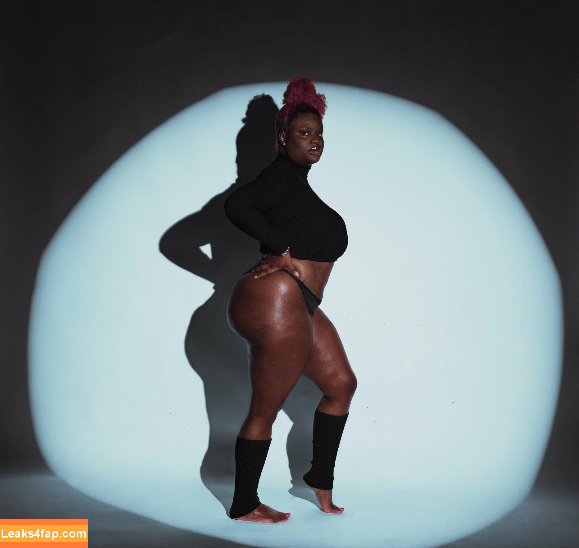 Thick Ari Lennox /  / Blackqueennc / Rich.In.Melaninn / Tysheia Jackson leaked photo photo #0005