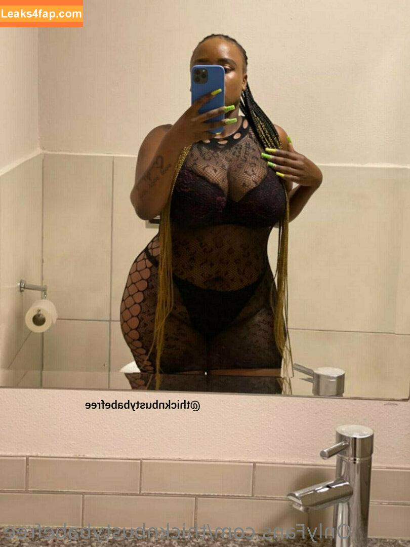 thicknbustybabefree /  leaked photo photo #0031