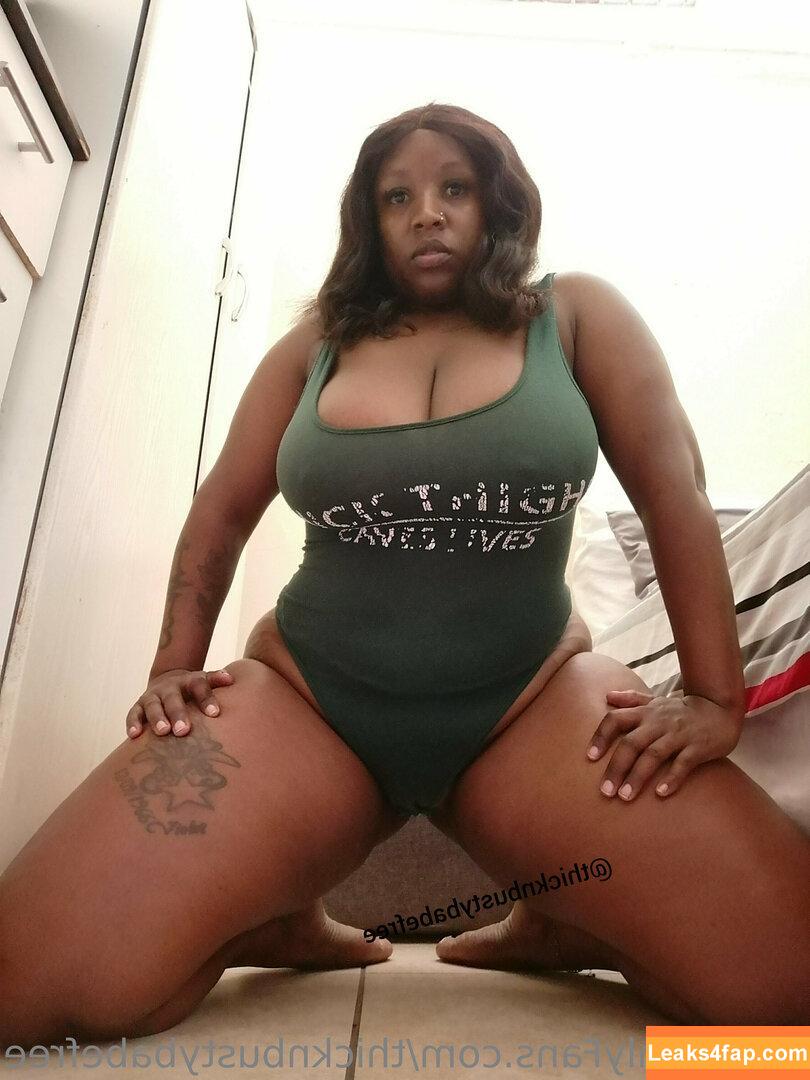 thicknbustybabefree /  leaked photo photo #0045