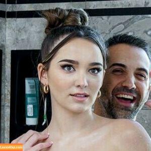 Thighjob photo #0031