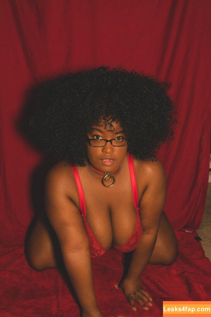 Thighlyinfluential / 1dimpled_aja / AnimatedAja / NaughtyByNelly leaked photo photo #0072