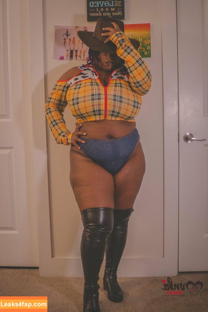 Thighlyinfluential / 1dimpled_aja / AnimatedAja / NaughtyByNelly leaked photo photo #0261