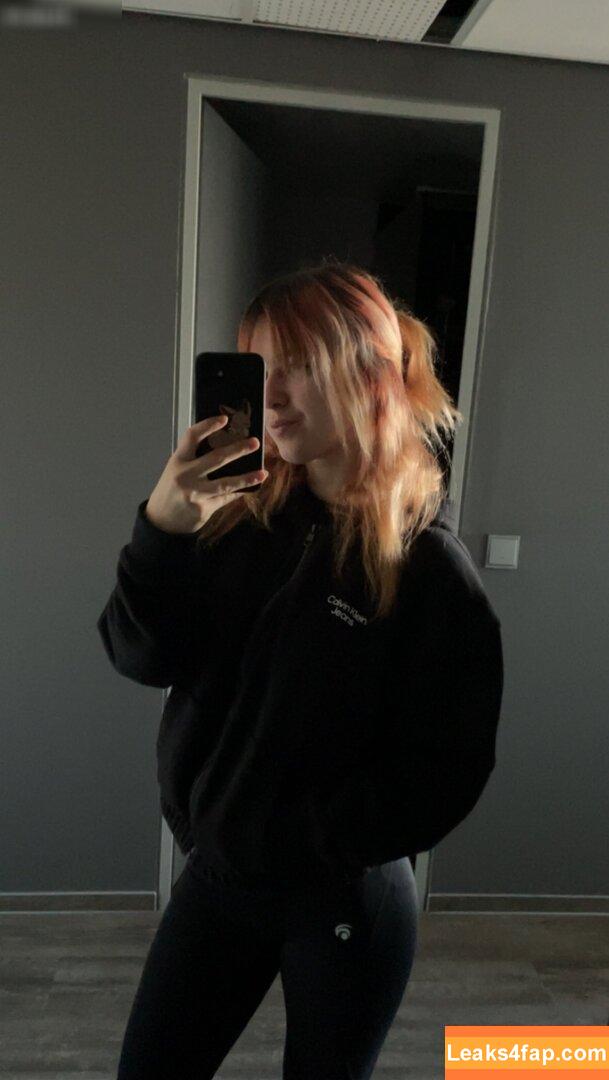 Thisislina / benzundbella leaked photo photo #0031