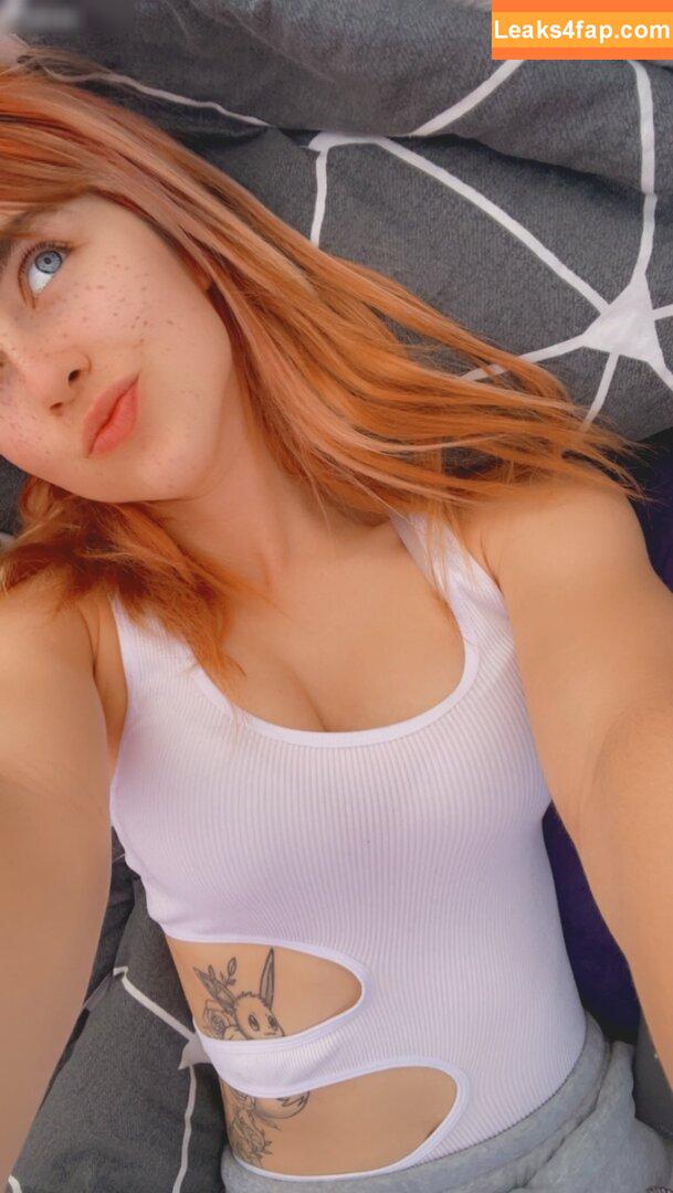 Thisislina / benzundbella leaked photo photo #0033