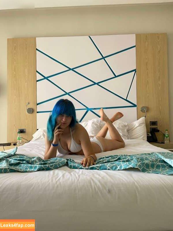 Thisislina / benzundbella leaked photo photo #0145