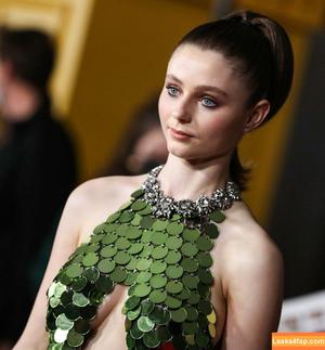Thomasin Mckenzie photo #0006