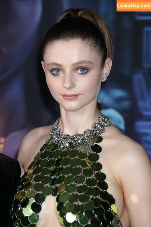 Thomasin Mckenzie photo #0015