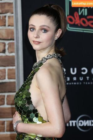 Thomasin Mckenzie photo #0047