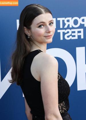 Thomasin Mckenzie photo #0069