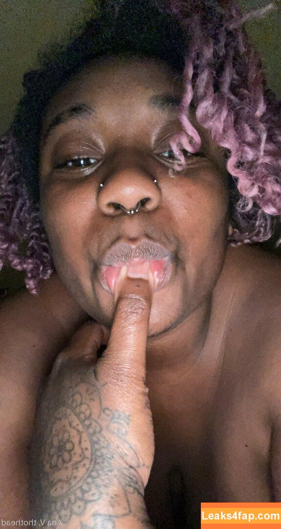 thothead /  leaked photo photo #0058