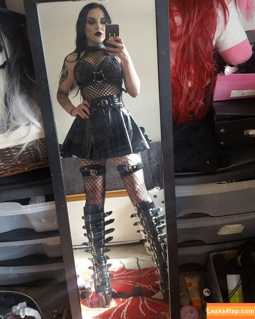 ThrashMetalDoll leaked photo photo #0012