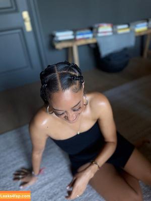 Tia Mowry photo #0007