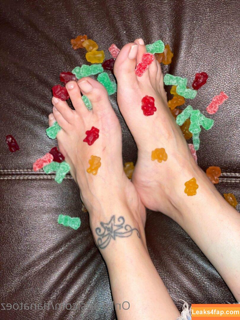 tianataylortoes / tianataylortoldme2 leaked photo photo #0004