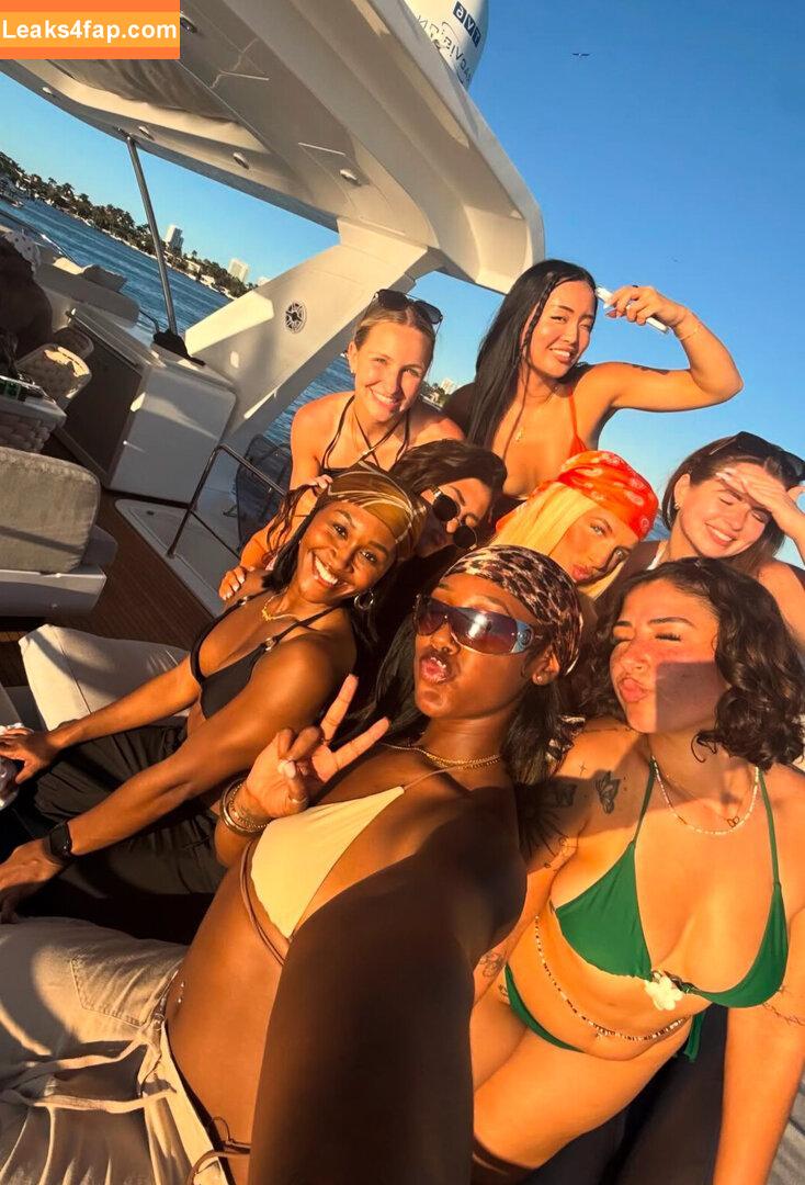 Tiara Howard / T.hoowww leaked photo photo #0011