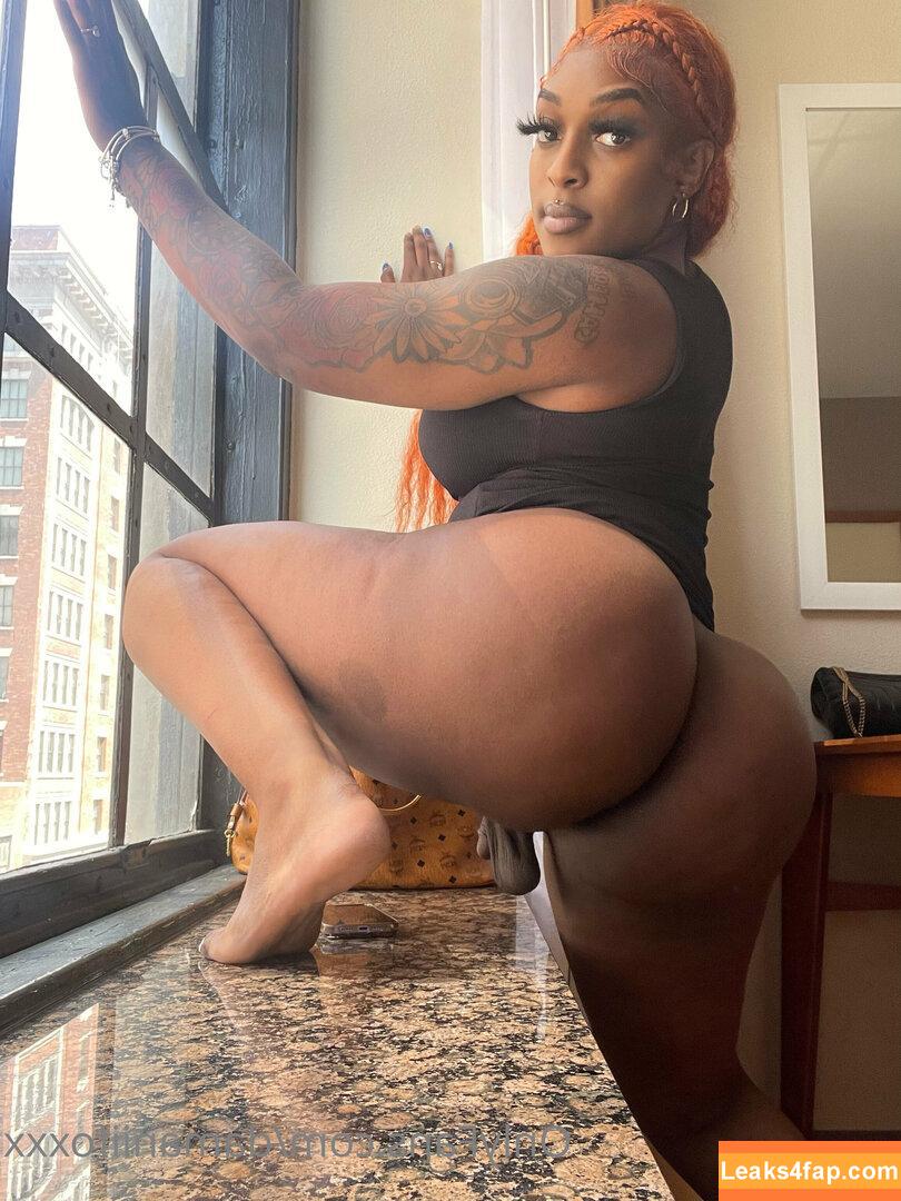 tiarasothick /  leaked photo photo #0009