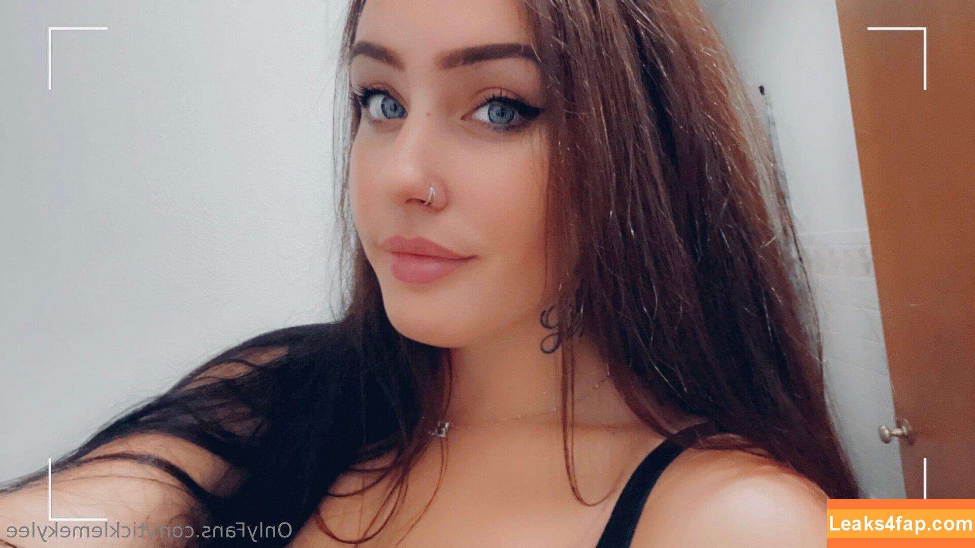 ticklemekylee /  leaked photo photo #0002