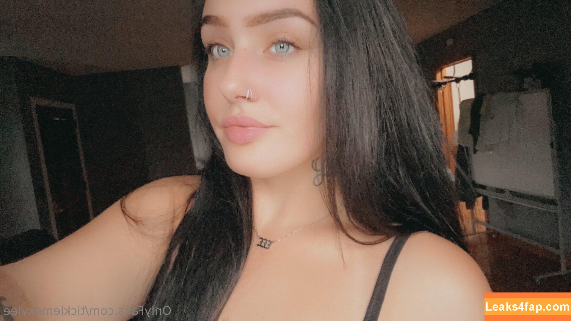 ticklemekylee /  leaked photo photo #0004