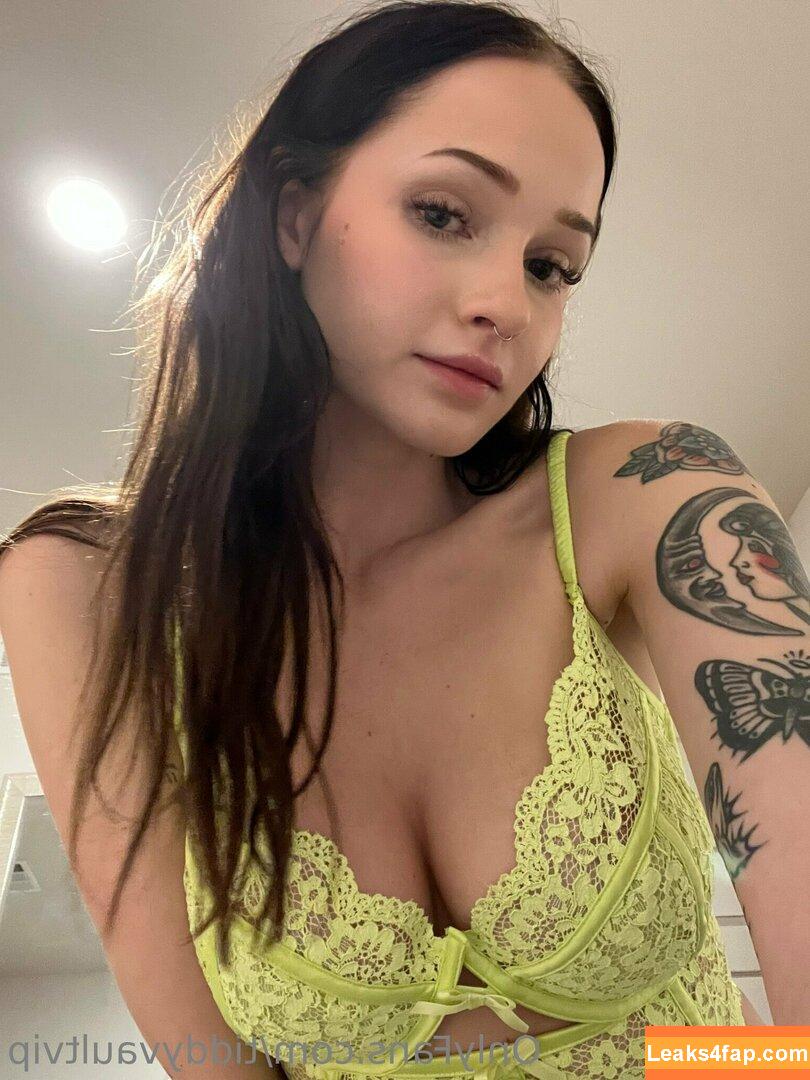 tiddyvaultvip /  leaked photo photo #0004
