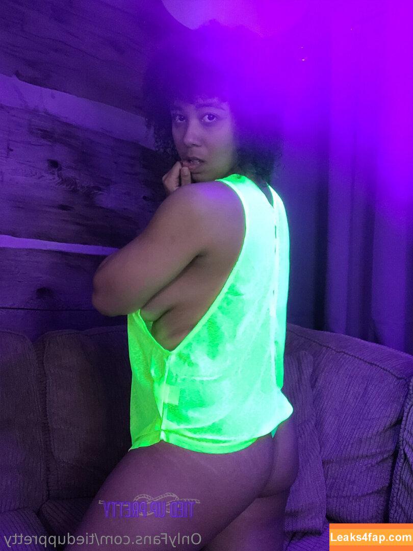 tieduppretty / pretty_tied_upxx leaked photo photo #0018