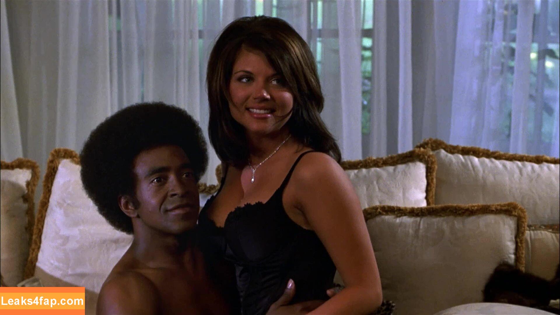 Tiffani Thiessen / tiffanithiessen leaked photo photo #0135