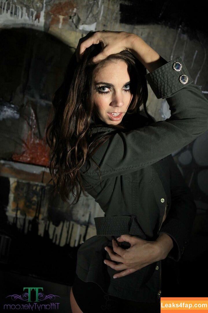 Tiffany Tyler / TiffanyTylerXxX / fishiebug слитое фото фото #0759