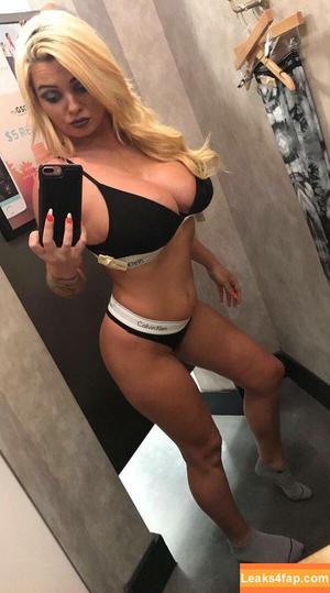 Tiffany White photo #0039