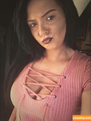 Tiffany White photo #0068