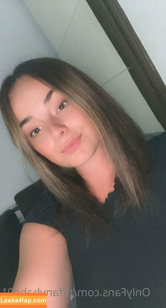 Tiffanybabe01 / tiffany.babe01 leaked photo photo #0145