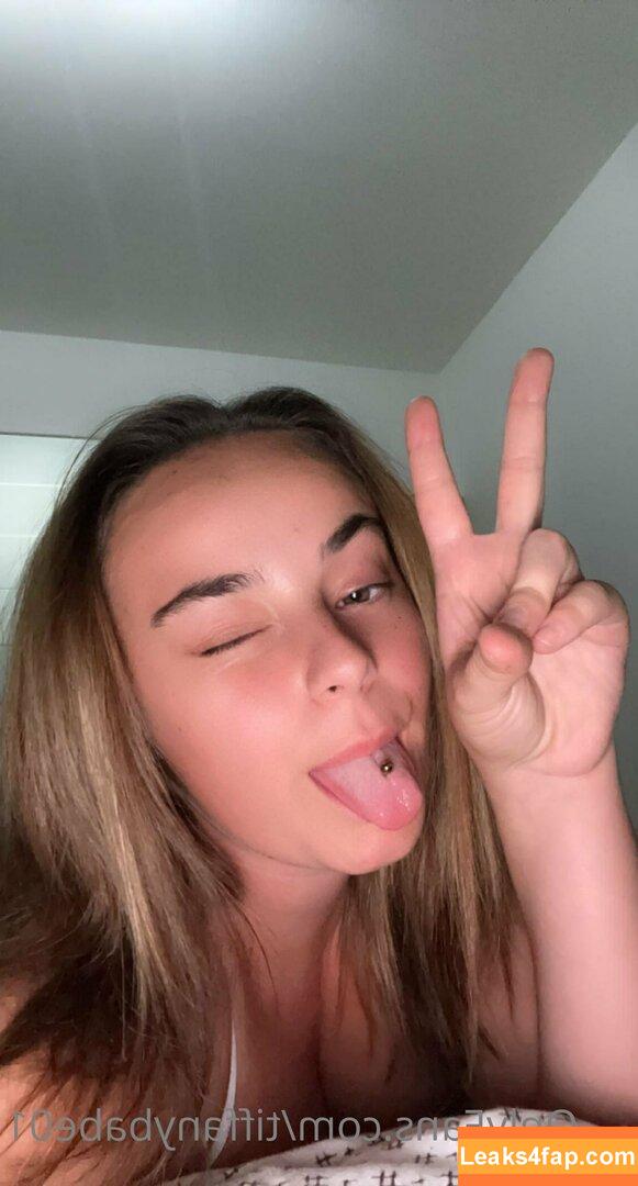 Tiffanybabe01 / tiffany.babe01 leaked photo photo #0372