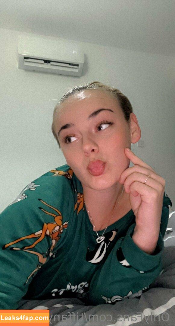 Tiffanybabe01 / tiffany.babe01 leaked photo photo #0717